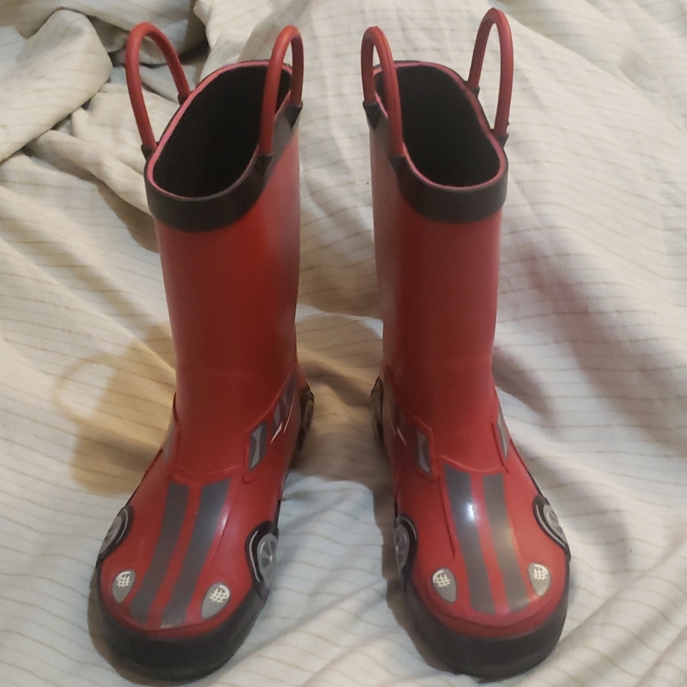 Boys rain boots